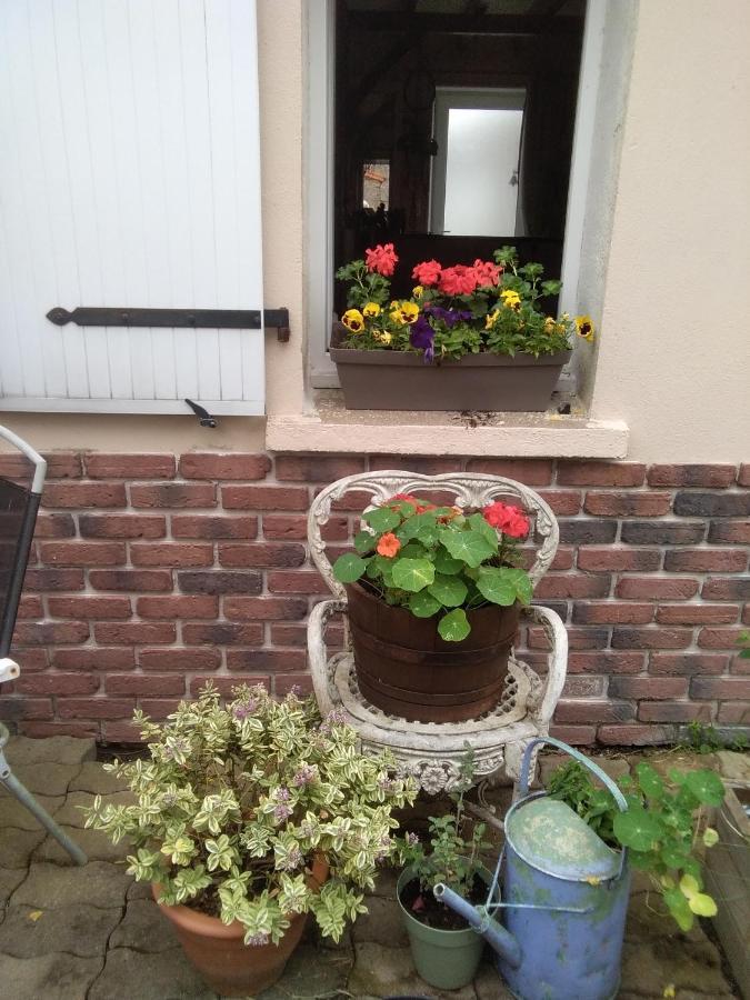 Les Tournesols Bed and Breakfast La Bernardiere Eksteriør billede